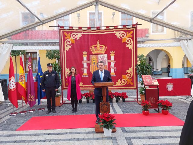 Alcantarilla rinde homenaje a la Constitución Española con una lectura de artículos con alumnos de Infantil y Primaria - 4, Foto 4