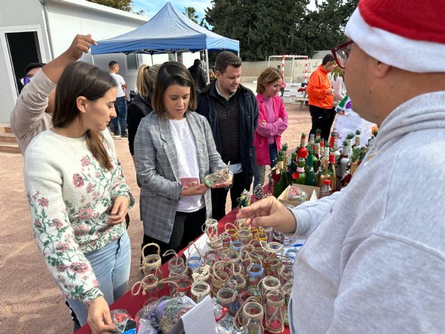 El Centro de Día de Aidemar celebra su Mercadillo Navideño Sostenible - 1, Foto 1