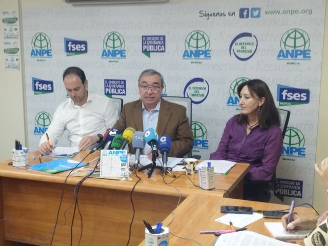 Aumento de la conflictividad y del desgaste docente en Murcia según el nuevo informe del Defensor del Profesor - 3, Foto 3