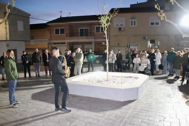 Ceutí apuesta por el arte urbano en la renovación de sus espacios públicos con la transformación total de la plaza del Sauce - 1, Foto 1