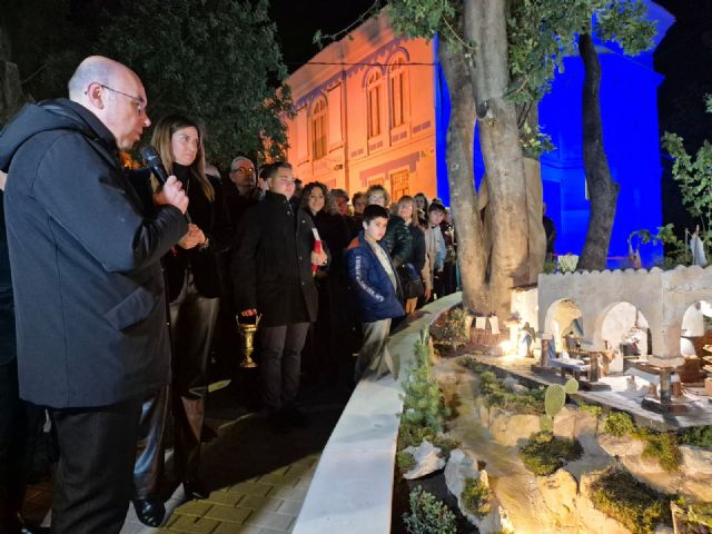 Más de 500 personas asisten a la apertura del Belén Municipal, que cuenta con más de 1.400 piezas artesanales - 5, Foto 5