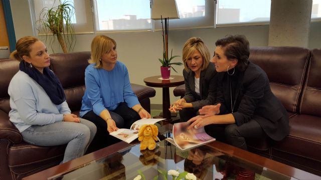 Familia y la Fundación Solidaridad Carrefour se  reúnen para analizar los proyectos sociales que desarrollan en la Región - 1, Foto 1