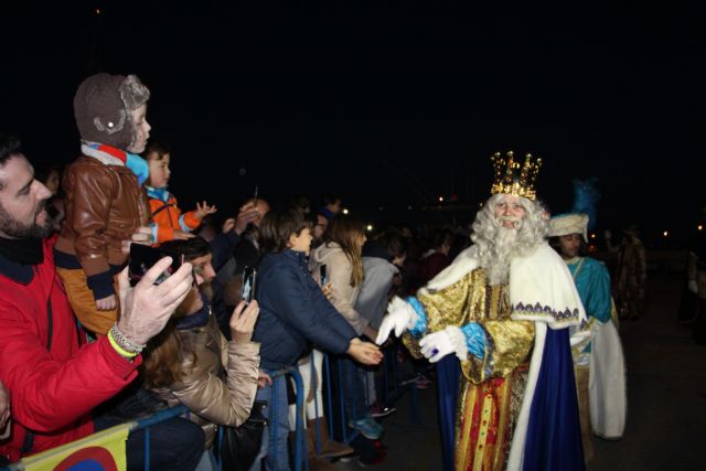 Los Reyes Magos desembarcan en San Pedro del Pinatar cargados de ilusión - 2, Foto 2
