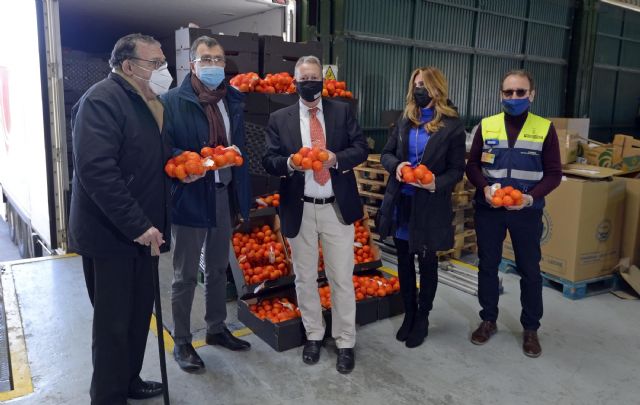 El Ayuntamiento coordina la donación de 20.000 kilos de clementinas al Banco de Alimentos y Cáritas - 1, Foto 1