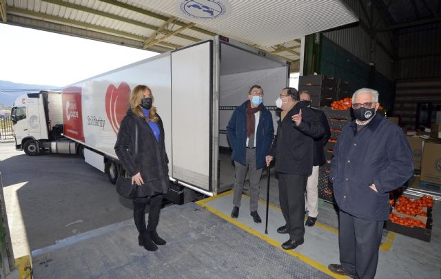 El Ayuntamiento coordina la donación de 20.000 kilos de clementinas al Banco de Alimentos y Cáritas - 3, Foto 3