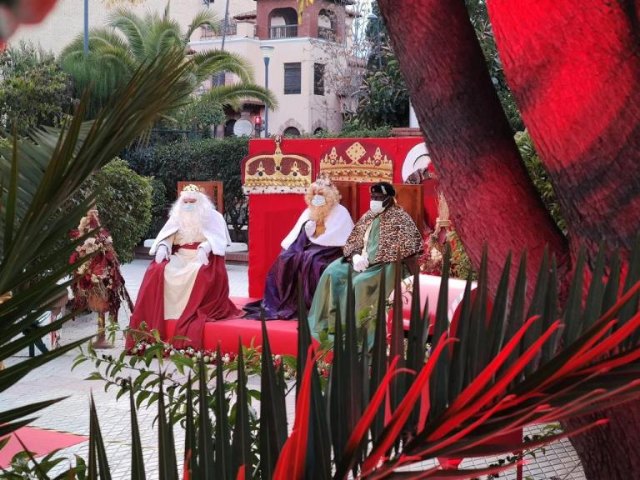 El Ayuntamiento de Mula muestra su agradecimiento a todas las personas que han hecho posible que los niños de Mula hayan podido estar cerca de los Reyes Magos de Oriente - 1, Foto 1