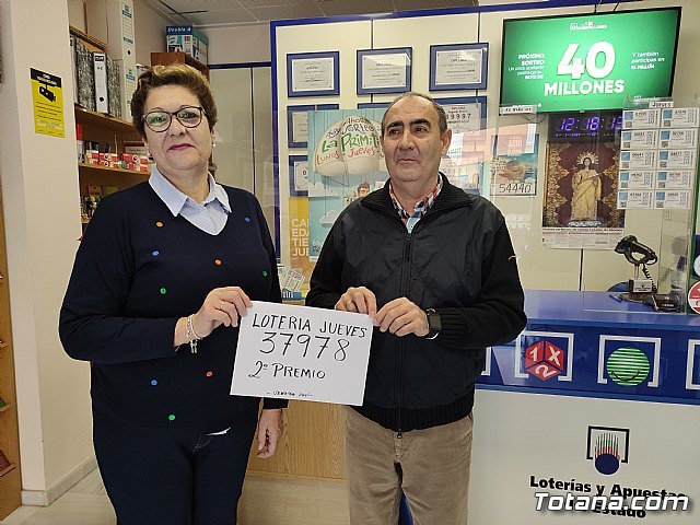Totana resulta agraciada con el 2º premio de la Lotería Nacional del jueves día 5 de Enero, Foto 1