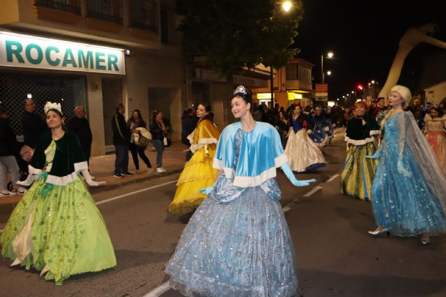 El desembarco de los Reyes Magos en San Pedro del Pinatar llena de ilusión a miles de vecinos - 3, Foto 3