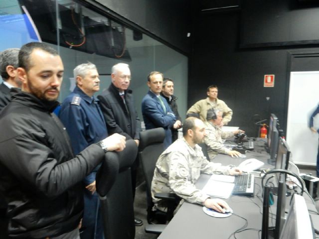 La Comunidad y la Base Aérea de Alcantarilla colaboran en materia de medio ambiente - 1, Foto 1