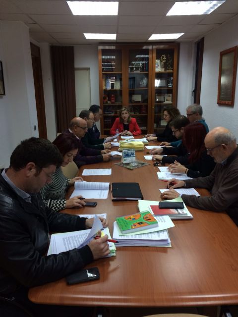 La Junta de Gobierno Local de Molina de Segura adjudica el suministro de productos básicos de alimentación, higiene y limpieza de hogar para personas en atención en Servicios Sociales - 1, Foto 1