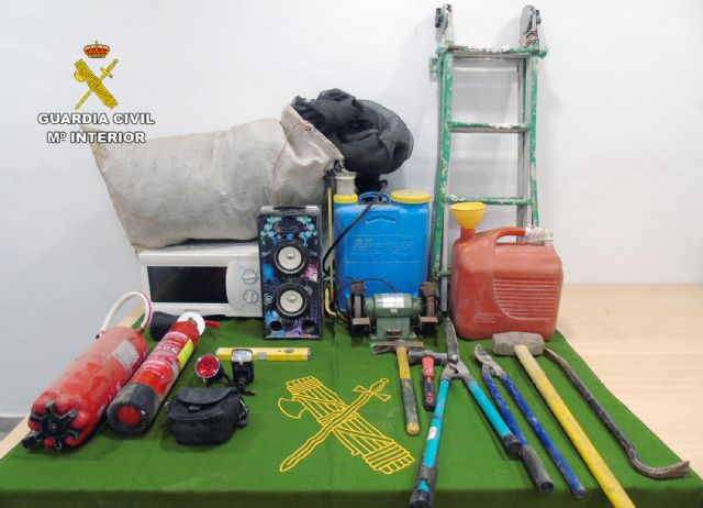 La Guardia Civil detiene al presunto autor de robos continuados en casas de campo de Bullas - 1, Foto 1