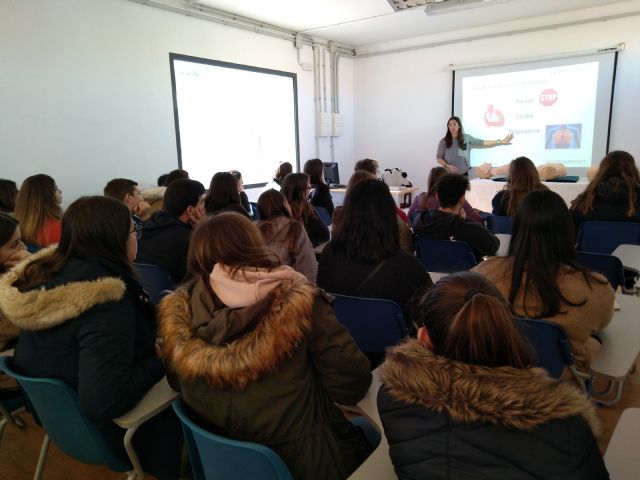 Más de un centenar de alumnos de Bachillerato participan en las II Olimpiadas Científicas de UCAM Cartagena - 1, Foto 1
