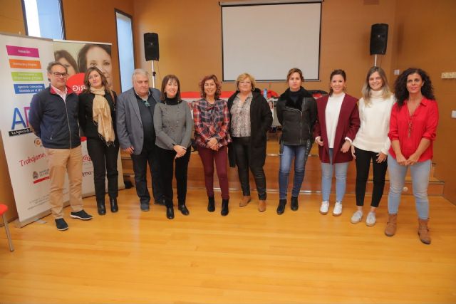 La ADLE colabora en el proyecto ´GIRA Mujeres´, de la Fundación Coca Cola, de impulso emprendedor y empresarial para mujeres - 1, Foto 1
