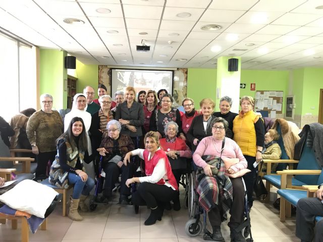 Casi 12.000 mayores se benefician de programa s de voluntariado de la Fundación Fade financiados por l a Comunidad - 1, Foto 1