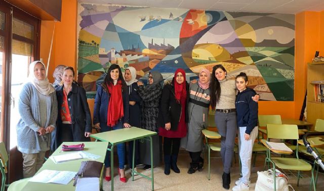 El Ayuntamiento de Lorquí organiza cursos de español para extranjeros - 1, Foto 1