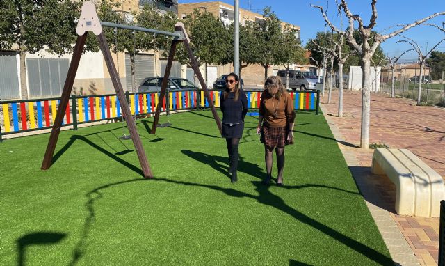 Finalizan las mejoras en el parque del barrio del Carmen y en el patio de la escuela de La Loma - 4, Foto 4