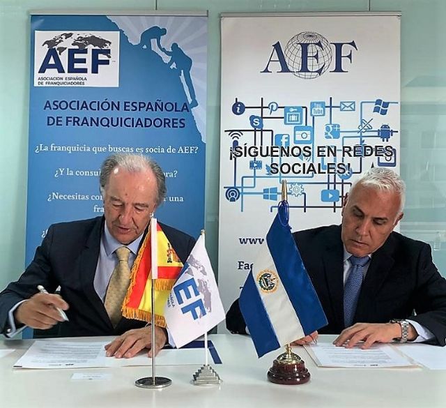 La AEF y Front Consulting El Salvador unen sus fuerzas en materia de franquicia - 1, Foto 1