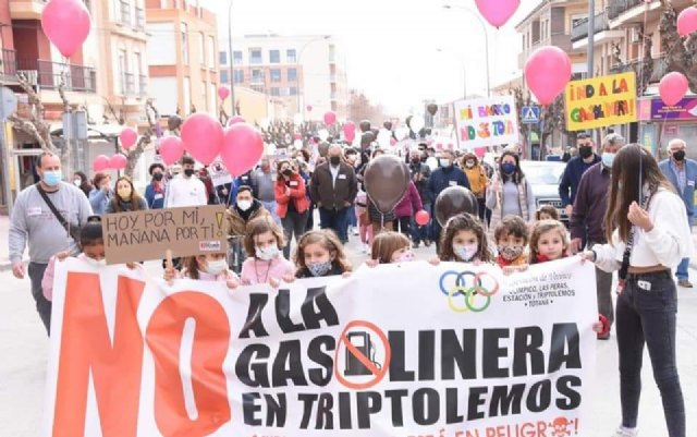 Comunicado de Acción Totana tras la manifestación en contra de la gasolinera en el barrio de Triptolemos - 1, Foto 1