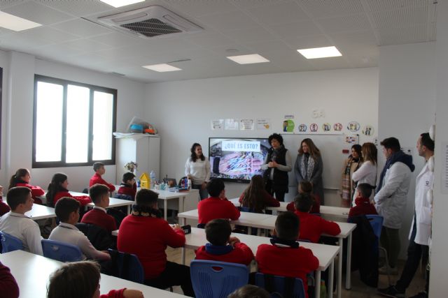 Los centros educativos de Puerto Lumbreras acogen talleres de economía circular dirigidos a alumnos de 5° y 6° de Educación Primaria - 3, Foto 3