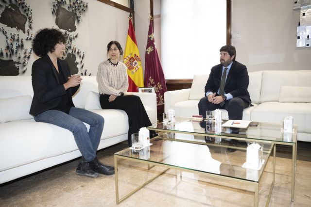 López Miras anuncia el impulso definitivo a la Film Comission durante la recepción a las murcianas candidatas al Goya al mejor corto - 4, Foto 4