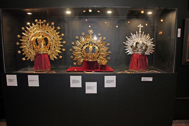 Arte . Sevilla .El Círculo Mercantil de Sevilla presentó la segunda muestra de Círculo de Pasión - 3, Foto 3