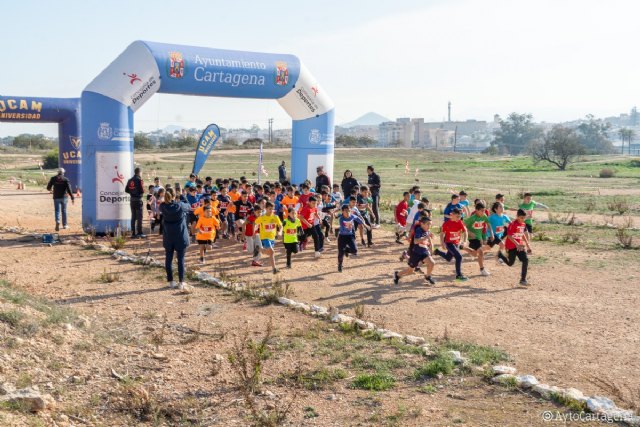 Mil jóvenes de 51 centros escolares corren el cross escolar de Cartagena - 1, Foto 1