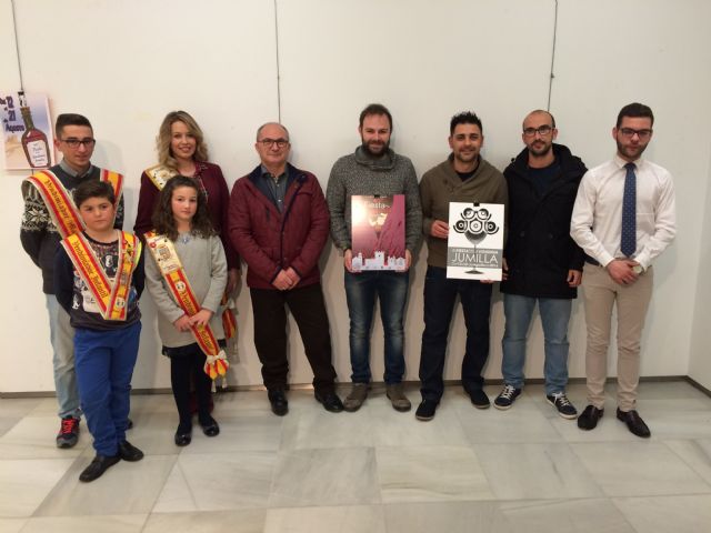 Alejandro Lencina y Luis Ruiz, vencedores del concurso de cartel y portada de la revista de la Fiesta de la Vendimia - 1, Foto 1