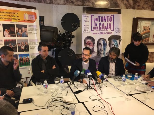 Carlos Santos dirige Un tonto en una caja, en el Nuevo Teatro Circo de Cartagena - 1, Foto 1