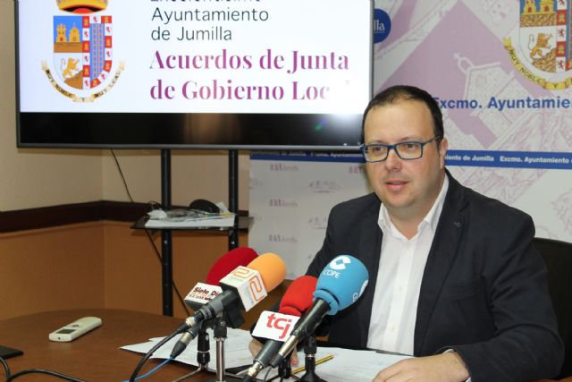 Se inicia el procedimiento para otorgar los quioscos de la Plaza del Rey Don Pedro - 1, Foto 1