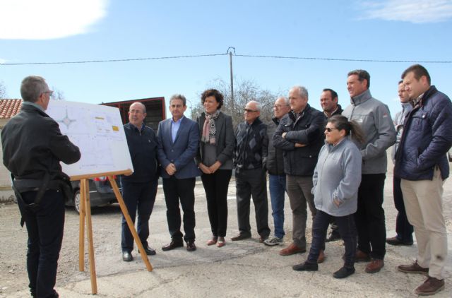 Sale a licitación la obra de construcción de una rotonda en los accesos al Mercado de Ganado de Puerto Lumbreras - 1, Foto 1
