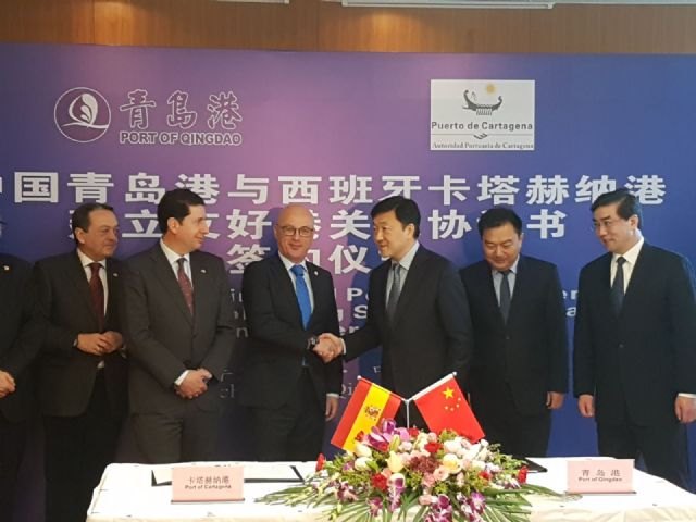 La Región intensificará el tráfico marítimo con China gracias a un acuerdo con el primer puerto 4.0 del continente asiático - 1, Foto 1