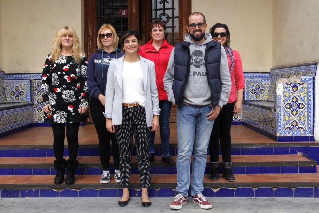 Cuatro paradas de larga duración trabajarán como jardineras municipales - 1, Foto 1