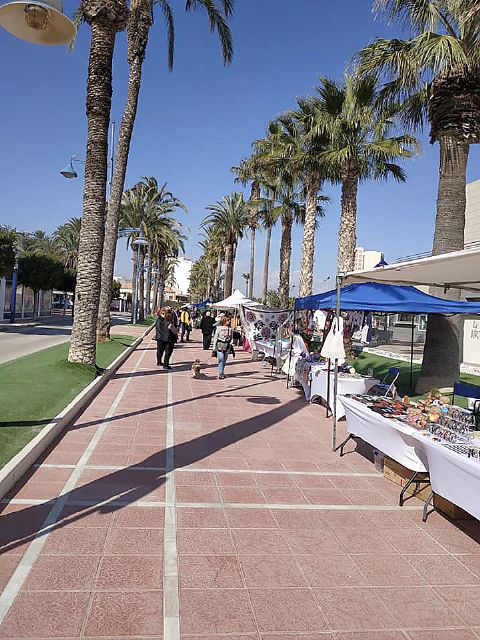 Mercado artesano del Mar Menor, dedicado a la Mujer en su Día Internacional - 3, Foto 3