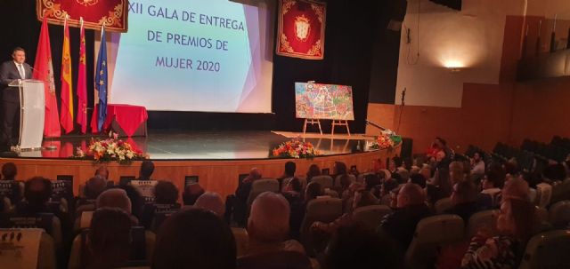 Los Premios de la Mujer de Alcantarilla distinguen a la primera mujer que entró en la Policía Local y a los centros de salud - 2, Foto 2