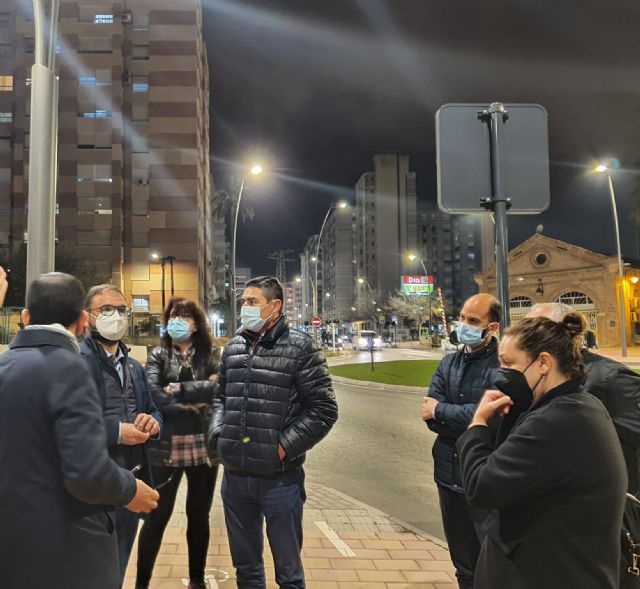 El Ayuntamiento de Lorca destina cerca de 9.000 euros al refuerzo de la iluminación de la Alameda de Cervantes y mejorar la visibilidad en los pasos de peatones sin semáforos - 2, Foto 2