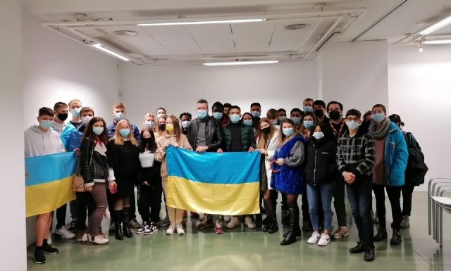 Juventud reúne a quince jóvenes ucranianos residentes en la Región - 2, Foto 2