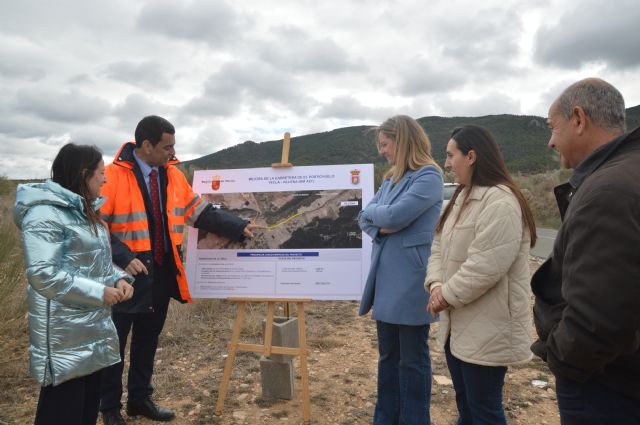 La Comunidad ensancha y mejora la carretera de El Portichuelo de Yecla para reforzar la seguridad y la evacuación de aguas pluviales - 1, Foto 1