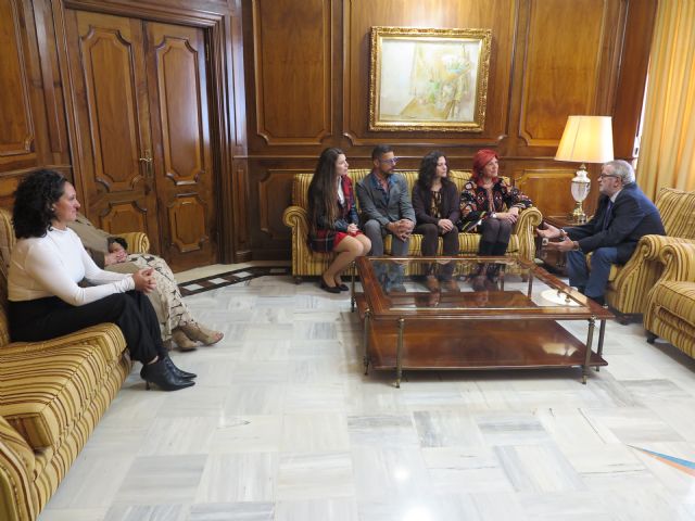 El presidente de la Asamblea recibe a la nueva Junta Directiva del Colegio Oficial de Enfermería de la Región de Murcia - 3, Foto 3