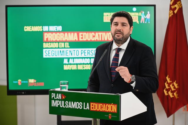 López Miras anuncia la gratuidad de los libros de texto entre 3° de Primaria y 4° de ESO - 2, Foto 2