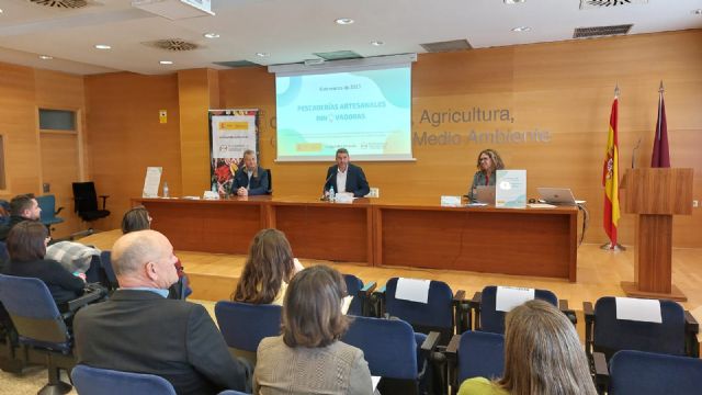 La Comunidad firmará un convenio con el sector de pescaderías para promover su formación e innovación - 1, Foto 1