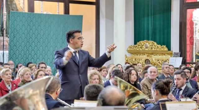 La Banda de música de la Puebla del Río participo en las marchas de la Presentación del Cartel y Anuario de la Hermandad de la Vera-cruz de Alcalá del Río - 1, Foto 1