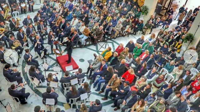 La Banda de música de la Puebla del Río participo en las marchas de la Presentación del Cartel y Anuario de la Hermandad de la Vera-cruz de Alcalá del Río - 3, Foto 3