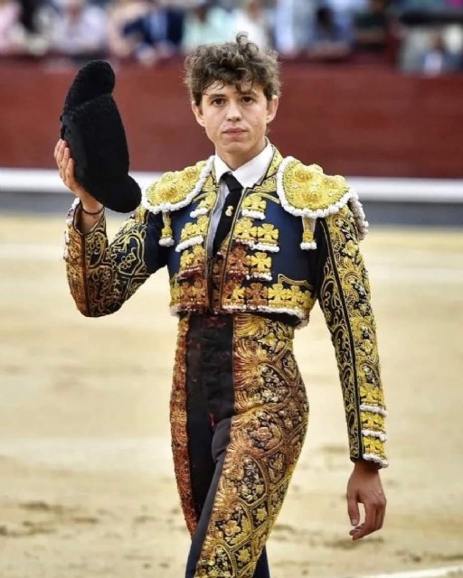 Jorge Martínez deja huella con una faena de virtuosismo y valentía en la plaza de tientas de Yecla, Foto 2