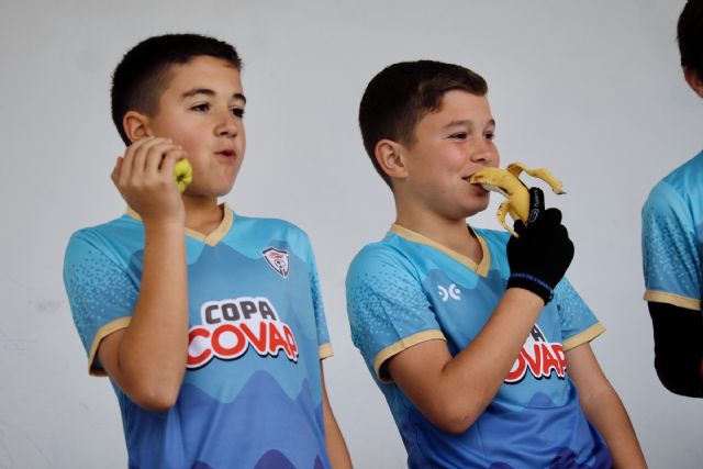 Copa COVAP y Hospital Reina Sofía advierten que consumir más de un 10% de azúcar del total de calorías diarias puede alterar la microbiota y generar problemas metabólicos - 1, Foto 1