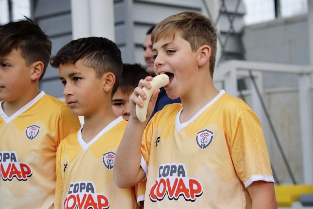 Copa COVAP y Hospital Reina Sofía advierten que consumir más de un 10% de azúcar del total de calorías diarias puede alterar la microbiota y generar problemas metabólicos - 2, Foto 2