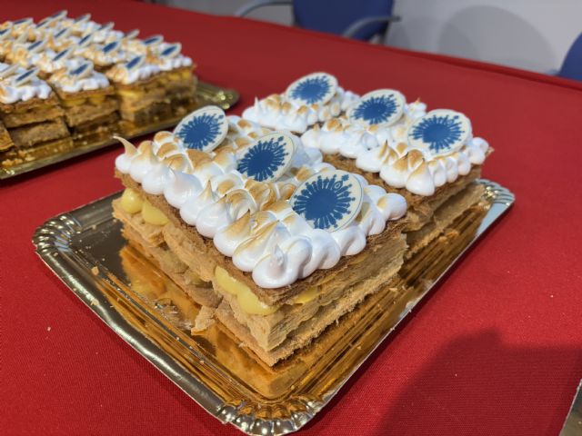 Pasteleros aguileños presentan la milhoja Patrona, dedicada a la Virgen de los Dolores - 1, Foto 1
