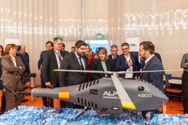 La alcaldesa defiende en el Congreso de Defensa Naval el papel de Cartagena en la modernización de la industria europea - 1, Foto 1