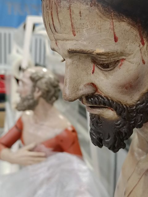 El Centro de Restauración de la Comunidad Autónoma analiza dos tallas de Nicolás de Bussy pertenecientes a la Archicofradía de la Sangre de Murcia - 1, Foto 1