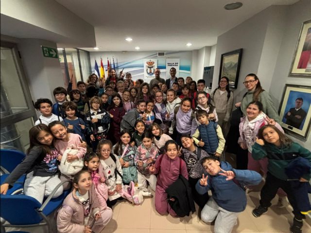 Alumnos del CEIP El Rubial visitan el Ayuntamiento de Águilas - 2, Foto 2