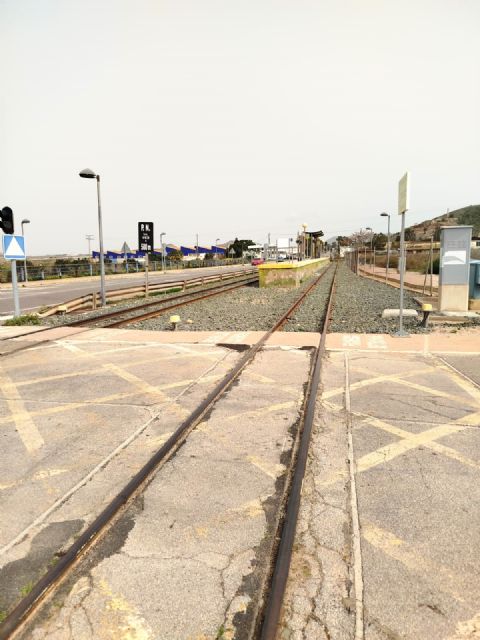 PCAN: Adif sigue sin eliminar dos pasos a nivel del Feve pese al anuncio de su adjudicación hace un año - 5, Foto 5